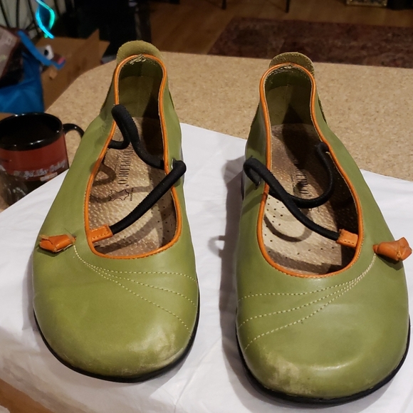 ARCOPEDICO GREEN MARYJANES SIZE 11 - Picture 6 of 6